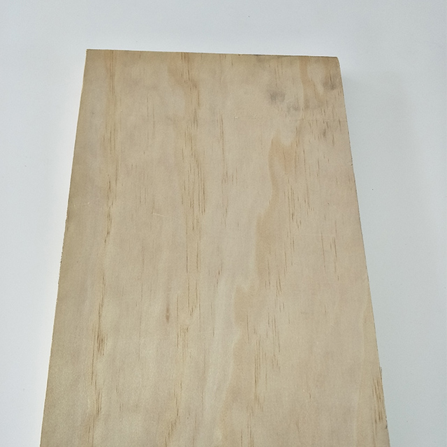 Good Quality furniture grade Pine plywood from China Manufacturer